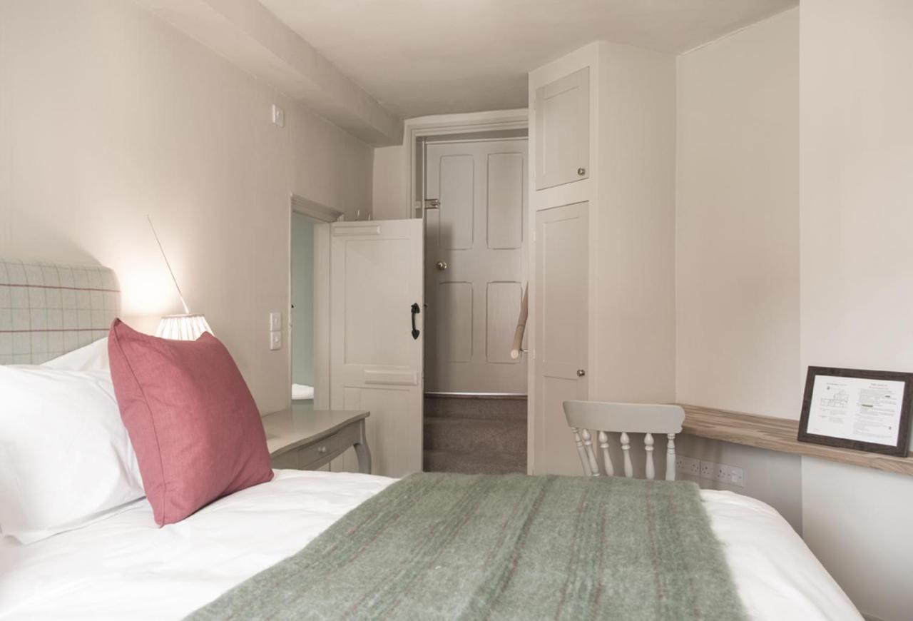 The Greyhound Inn Wantage Esterno foto