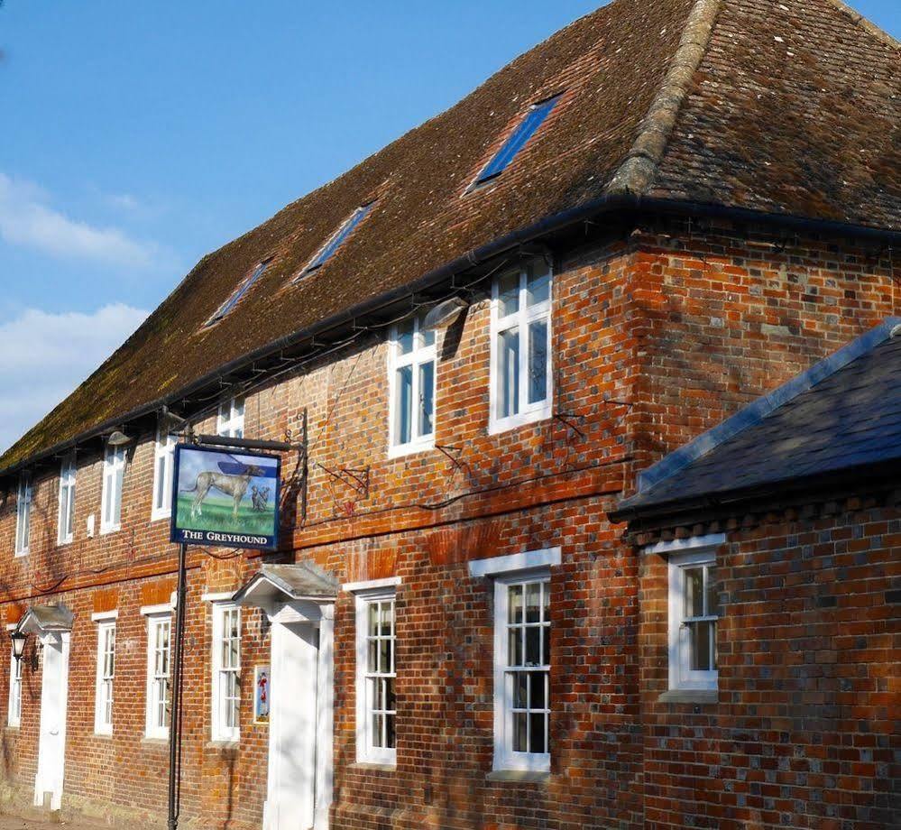 The Greyhound Inn Wantage Esterno foto