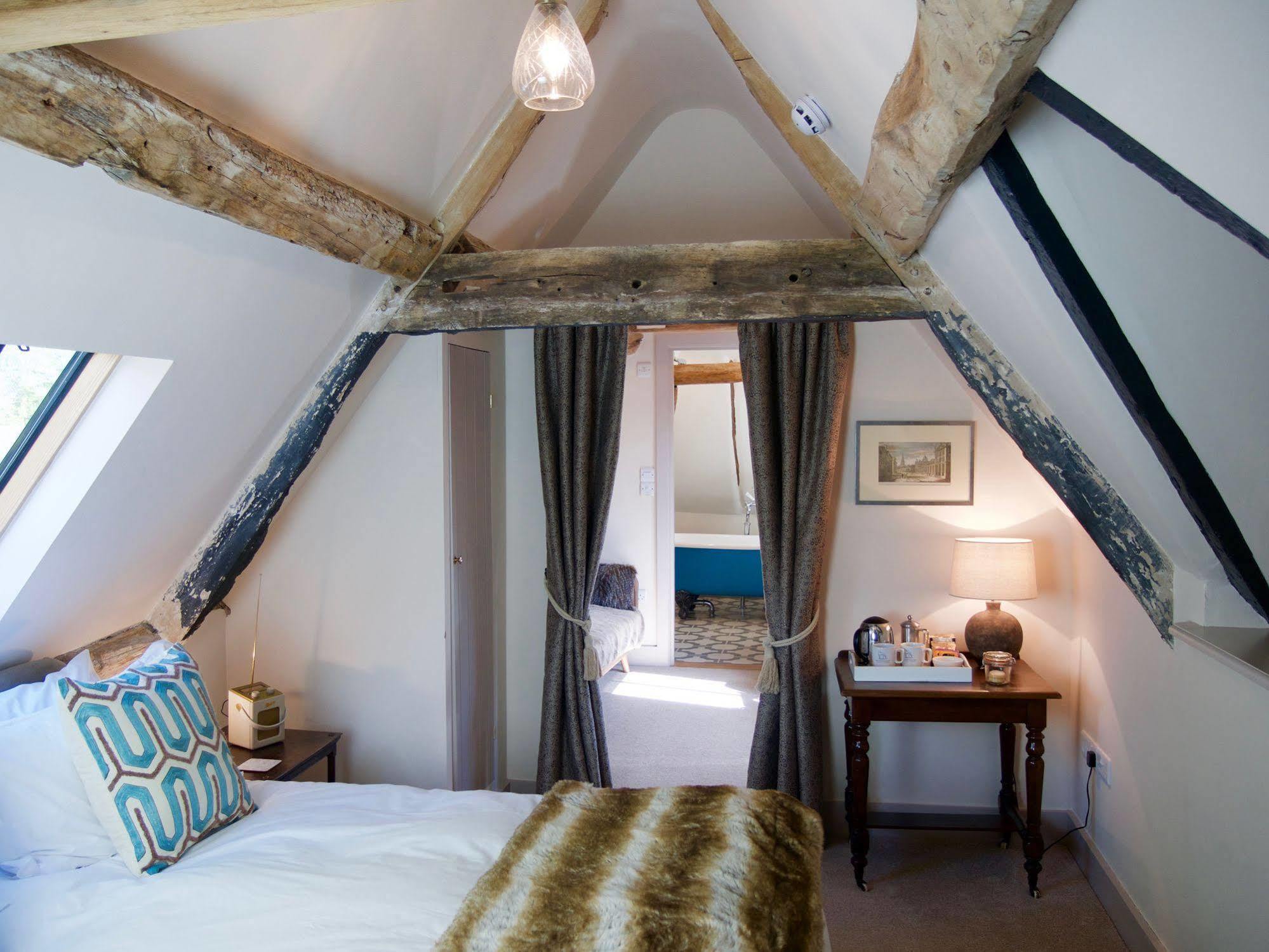 The Greyhound Inn Wantage Esterno foto