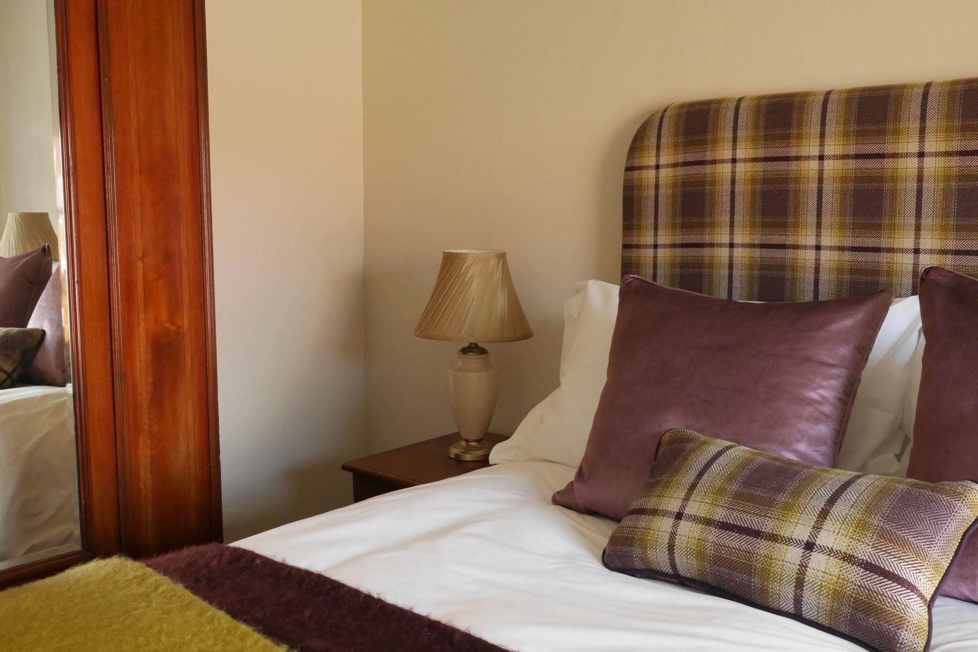 The Greyhound Inn Wantage Esterno foto